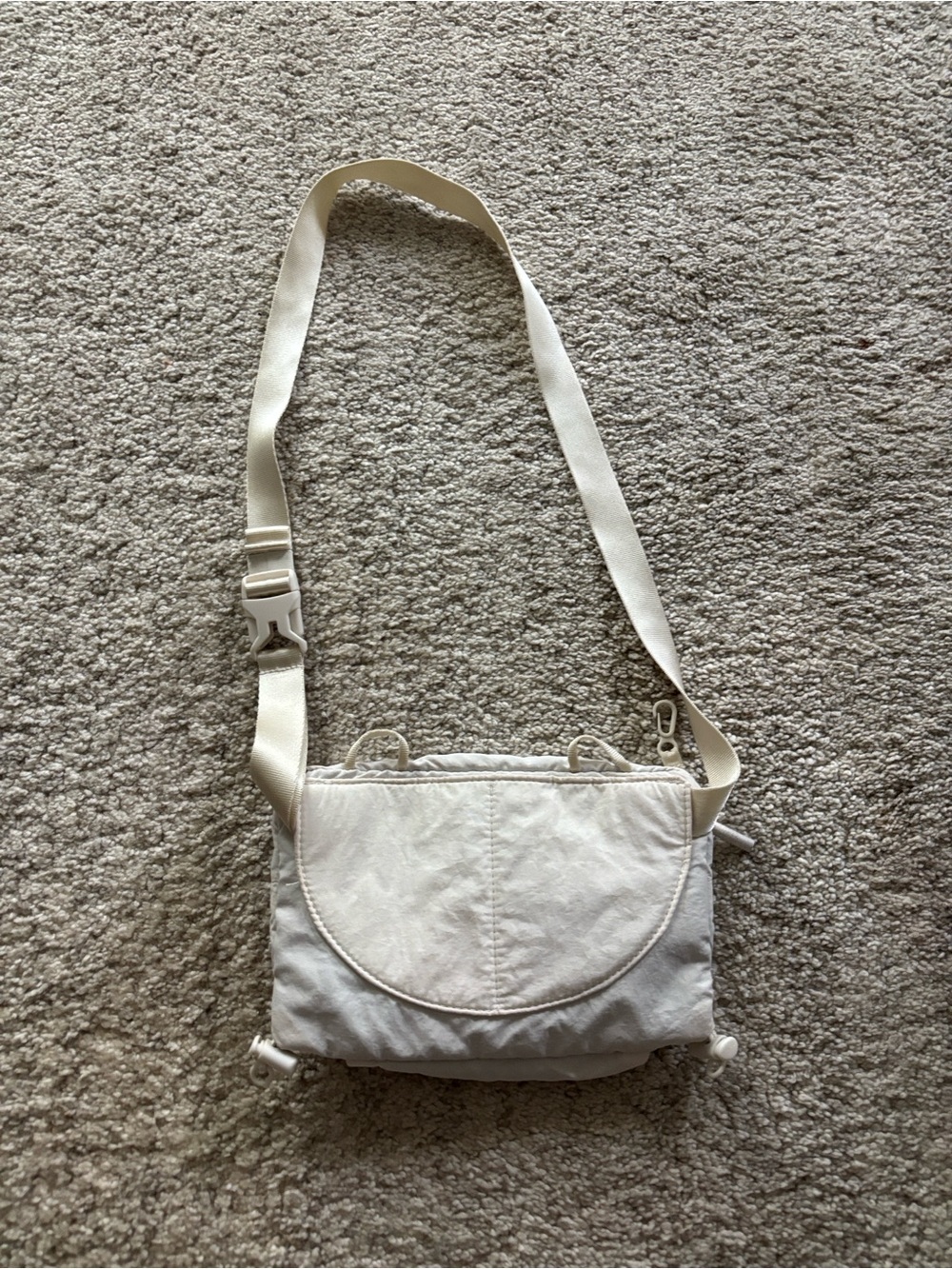 The North Face Off-White/Cream Lightweight Crossbody Bag - Picture 2 of 2